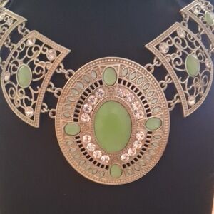 Elegant Green and Silver Necklace